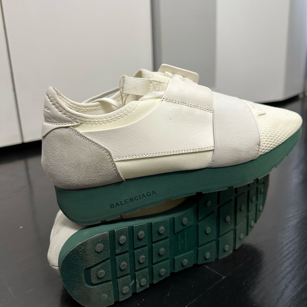 Balenciaga runners